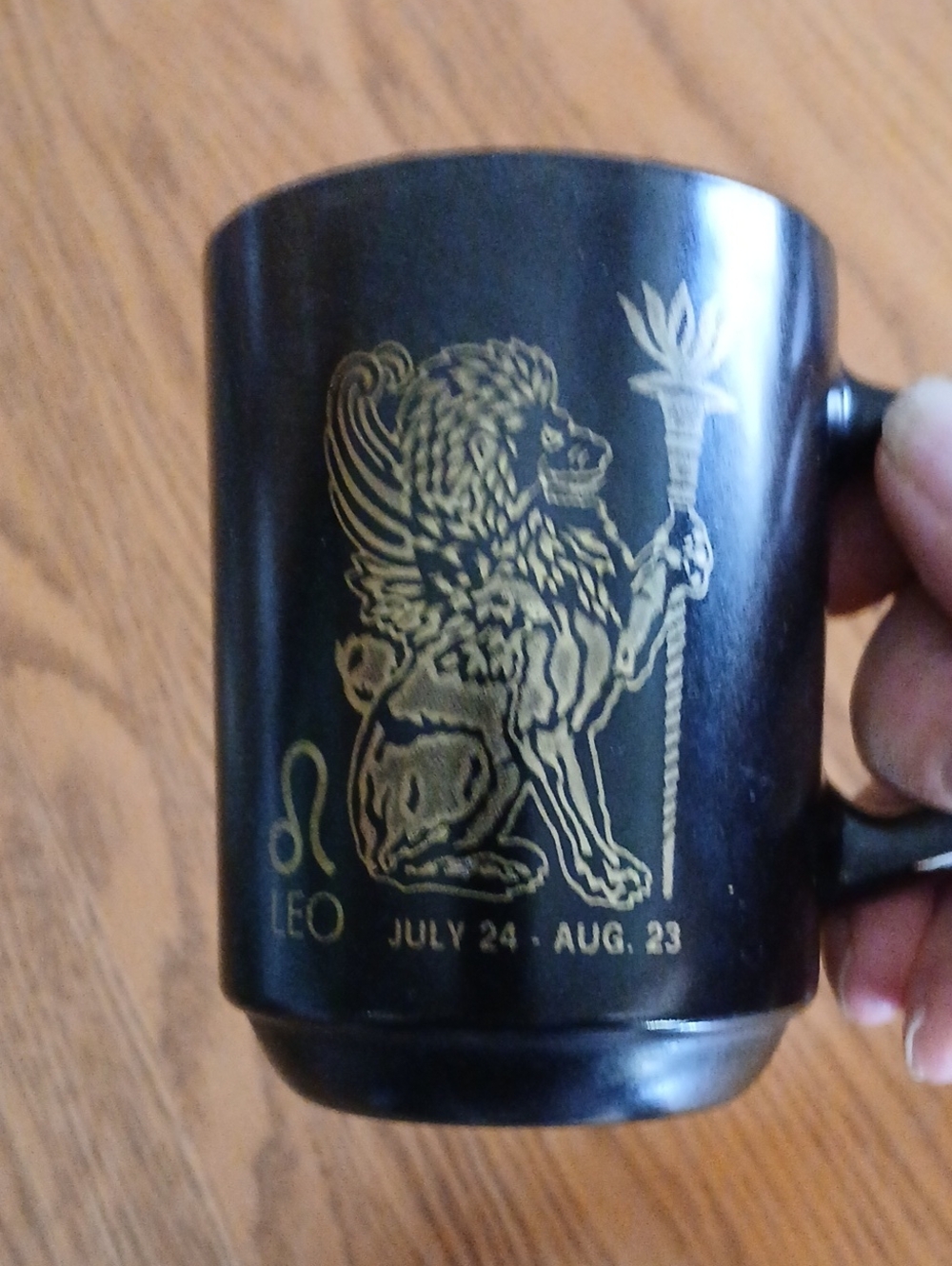 Vintage Milk Glass Anchor Hocking Leo Horoscope Coffee Mug